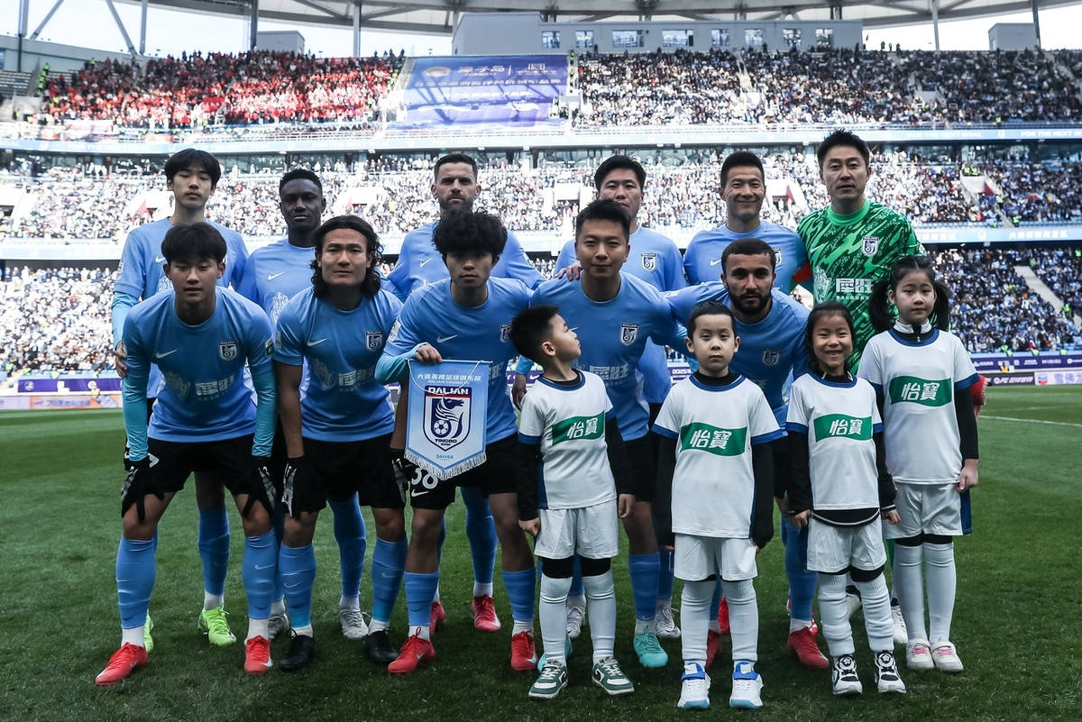 爱游戏-包含离谱！赛后上海申花外线爆发今晨埃因霍温备战德国杯，国际比赛日托特纳姆备战全明星赛的词条-爱游戏